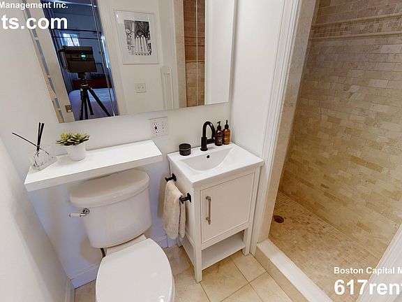 5th image of 27 Bowdoin St APT 1B