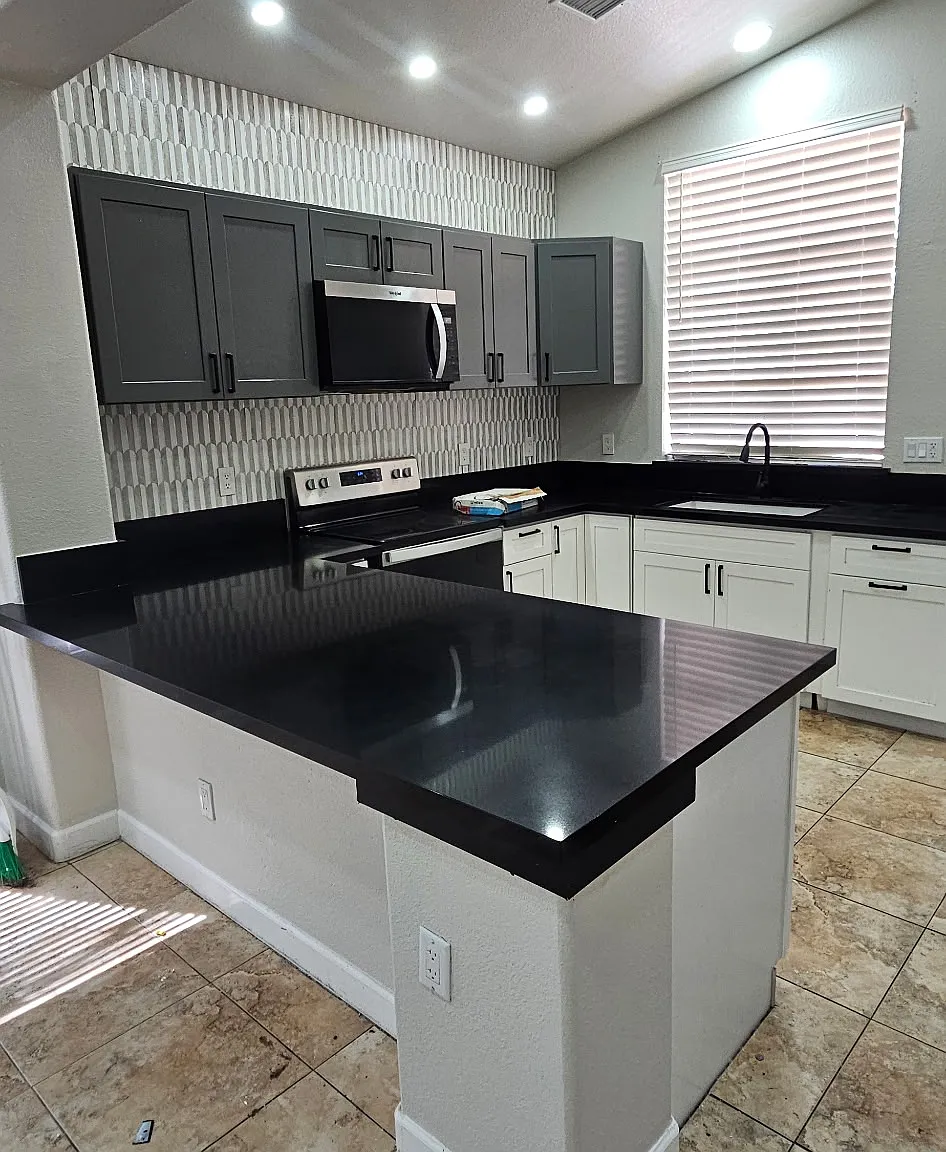 3 bed, 1264 sqft, $1,950 — Photo 2