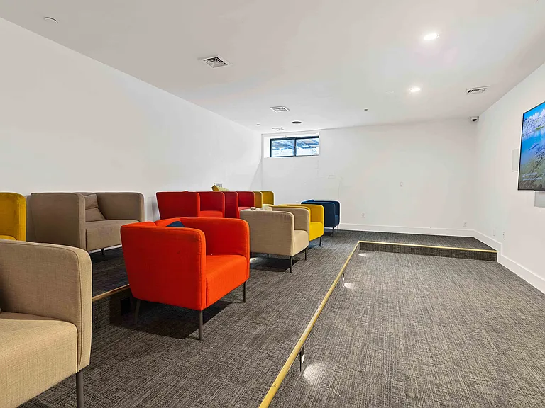 75 Ralph Ave #3E — Photo 9