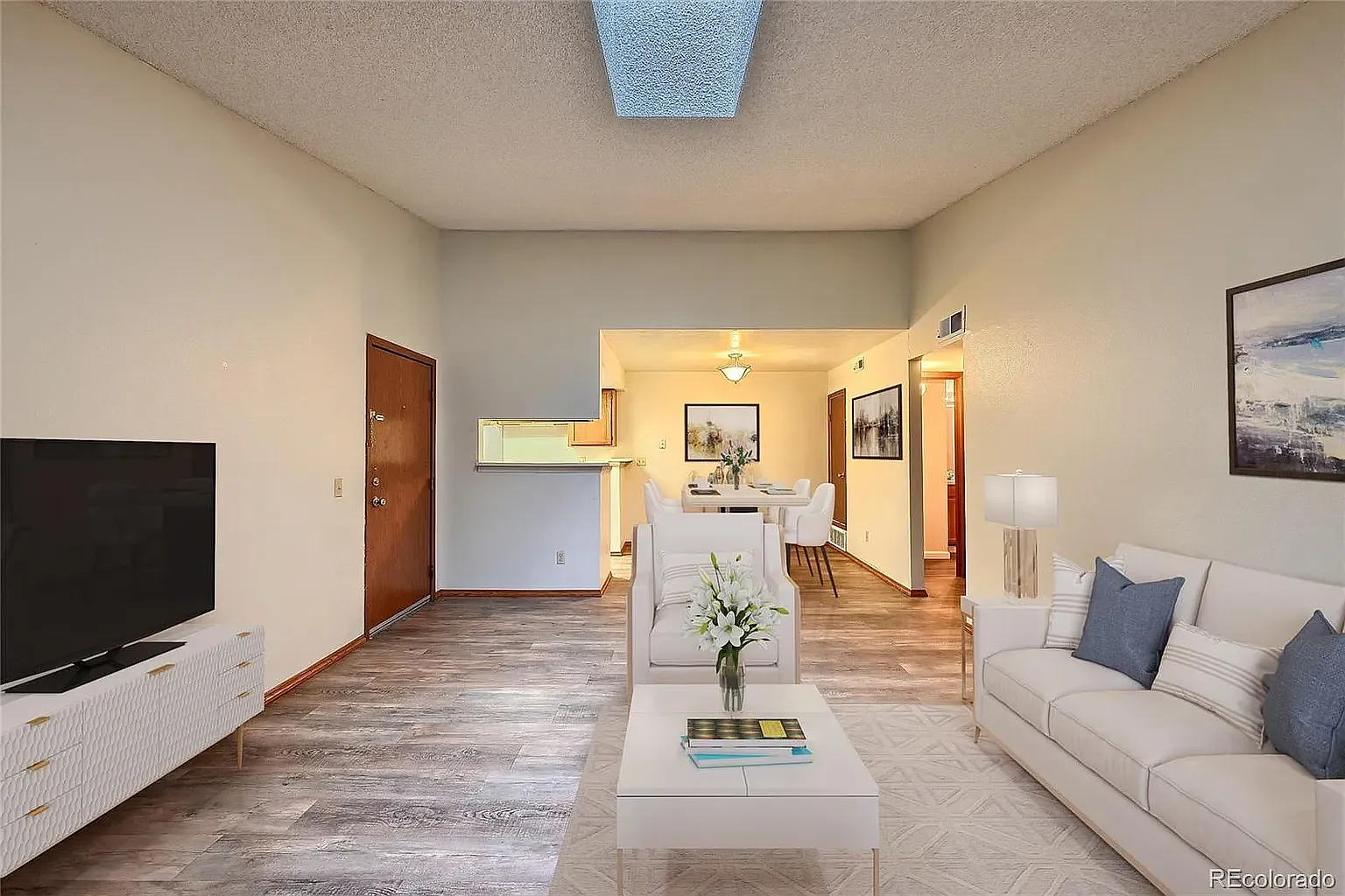 1 bed, 734 sqft, $1,680 — Photo 4