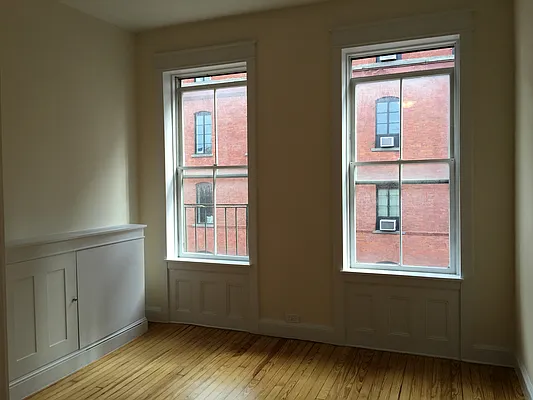 Rented by Waverly Realty Associates | media 20