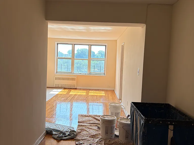 345 Bronx River Rd #6C — Photo 1