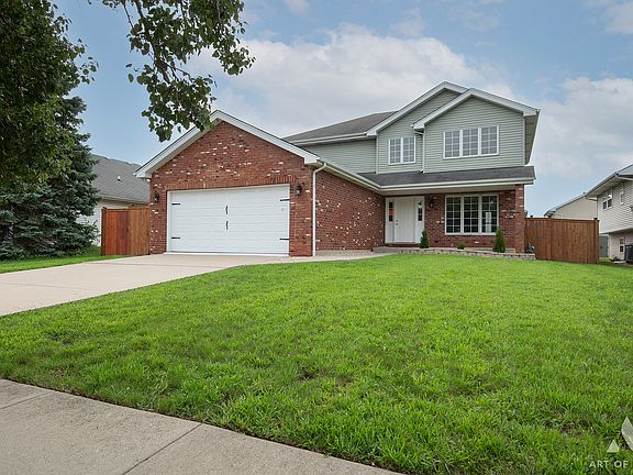 4th image of 4311 187th St