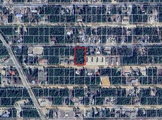 13 E Iris Ln, Defuniak Springs, FL 32433