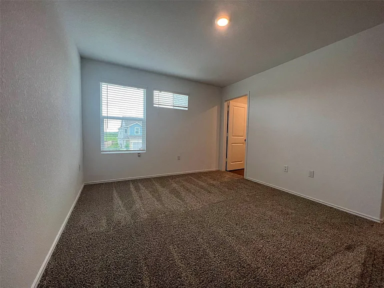 7224 Spotted Leaf Way — Photo 13