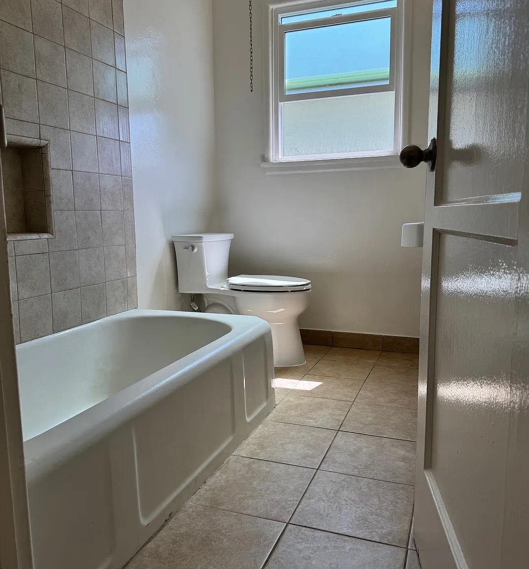 2 bed, $2,900 — Photo 4