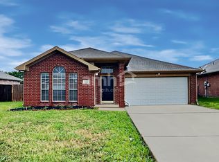 1313 Gray Dawn Dr, Midlothian, TX 76065