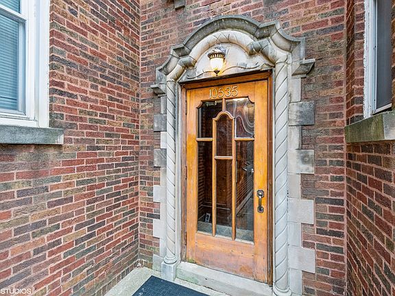 2nd image of 10535 S Hale Ave #1E
