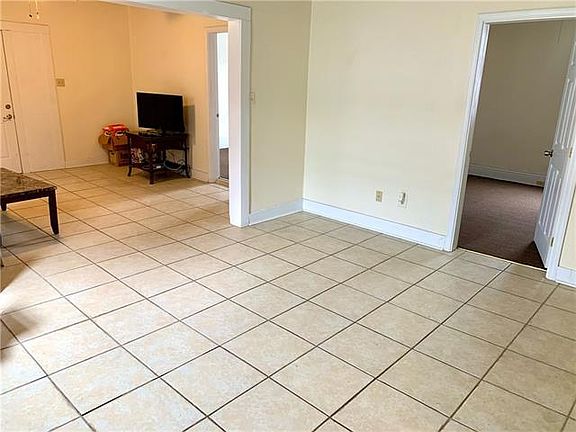 4th image of 3501 Calhoun St APT C