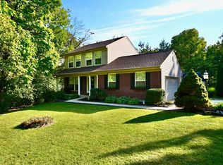 2045 Amsterdam Rd, Crescent Springs, KY 41017