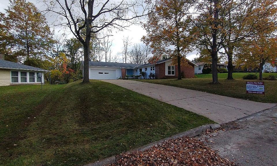 1st image of 1081 Marian Ave