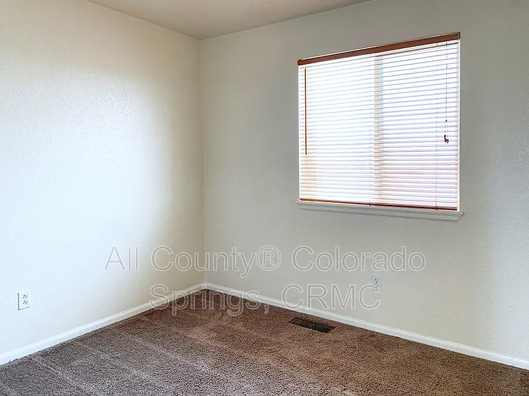 8355 Cedar Chase Dr — Photo 22