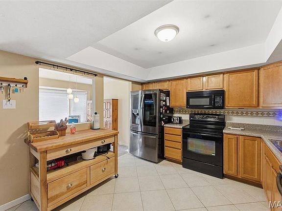 5th image of 5788 Westphalia Ln