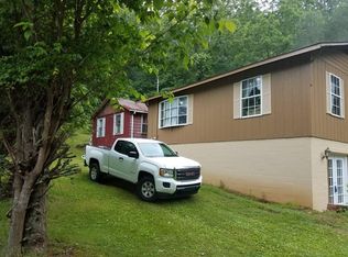 290 Rockhouse Rd, Johnson City, TN 37601
