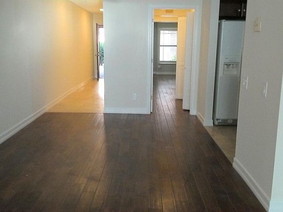 5th image of 3200 La Rotonda Dr Unit 404
