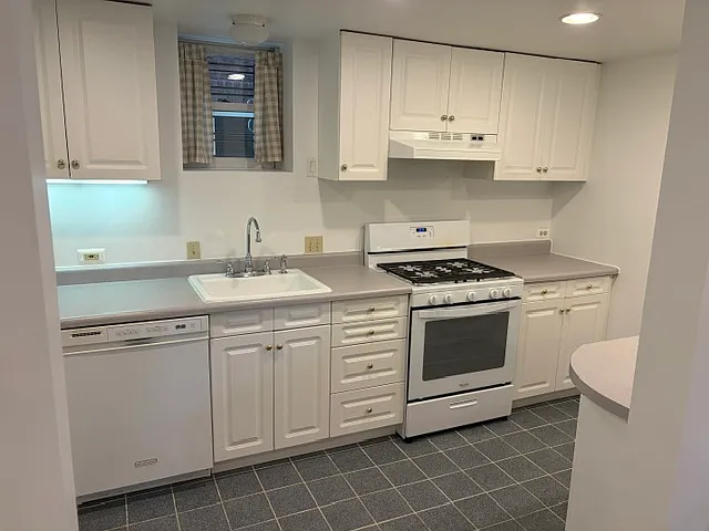 3642 N Janssen Ave #1 — Photo 10
