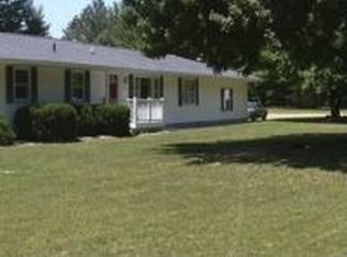 609 W Roe St, Buchanan, MI 49107