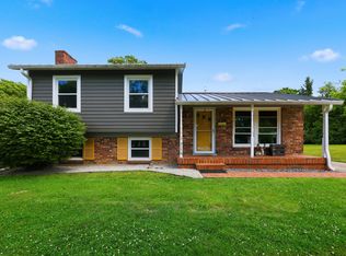 2176 Stephens Ln, Lexington, KY 40504