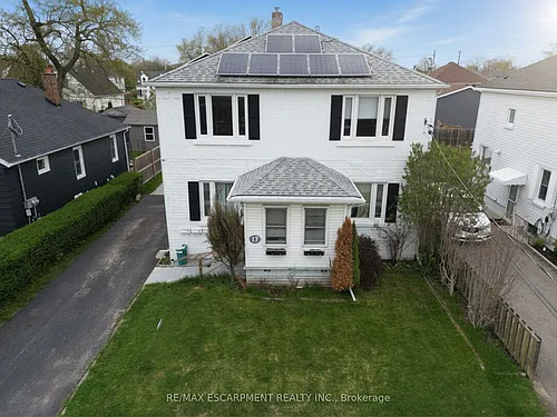 17 Lyons Ave Photo 1