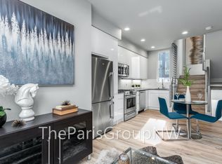 3078 SW Avalon Way #C, Seattle, WA 98126