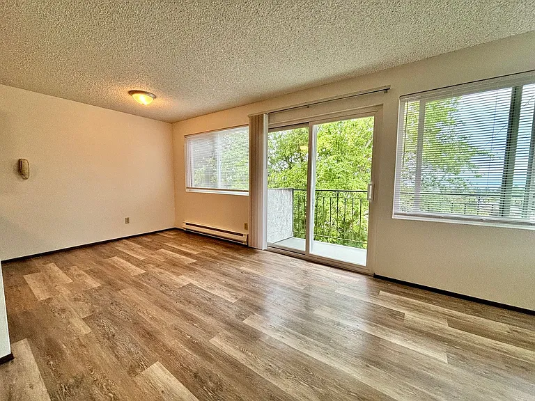 11255 Tg Shoreline View Llc — Photo 11