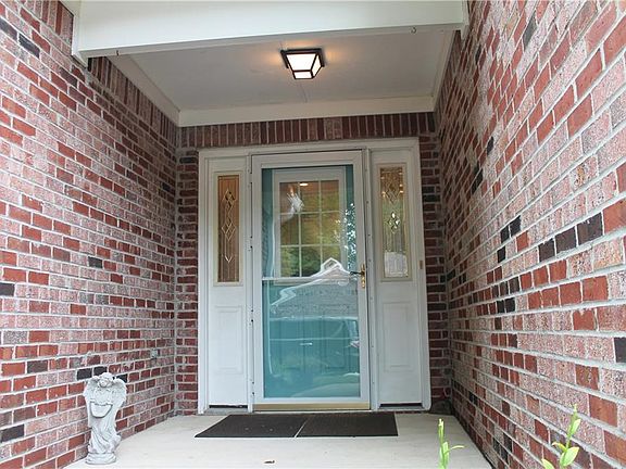 3rd image of 9664 E Woodsong Ln