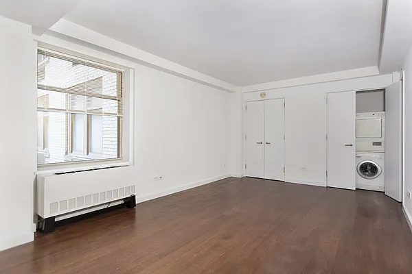 Rented by Warburg | media 23