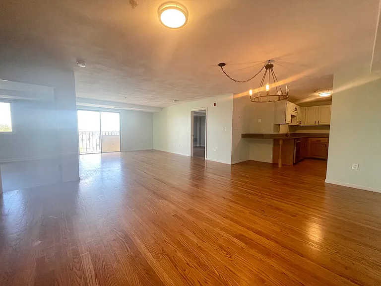 39 Parlin St #404 — Photo 7