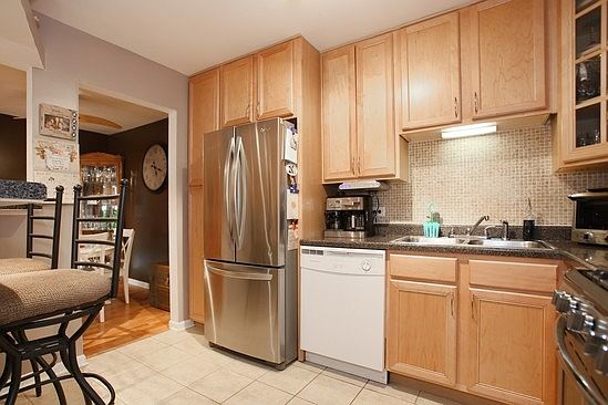 4th image of 7300 Fairview Ave APT 205