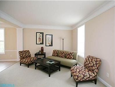 5th image of 4111 Hammersmith Cir