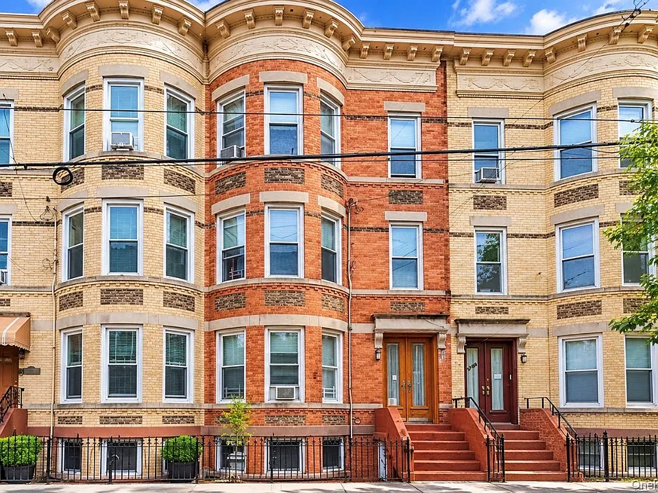 59-22 Catalpa Ave #3