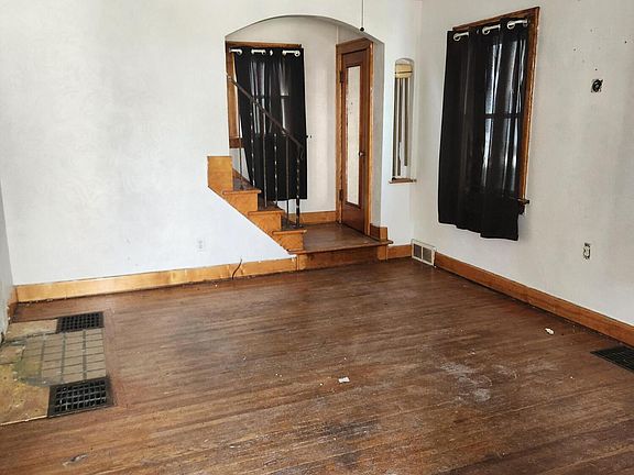 4th image of 4819 296th St