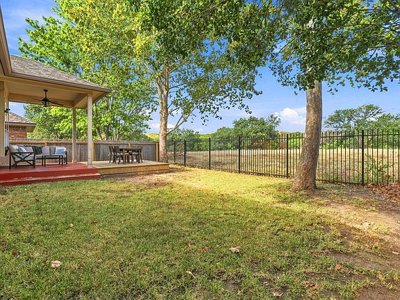 3rd image of 10416 Big Thicket Dr