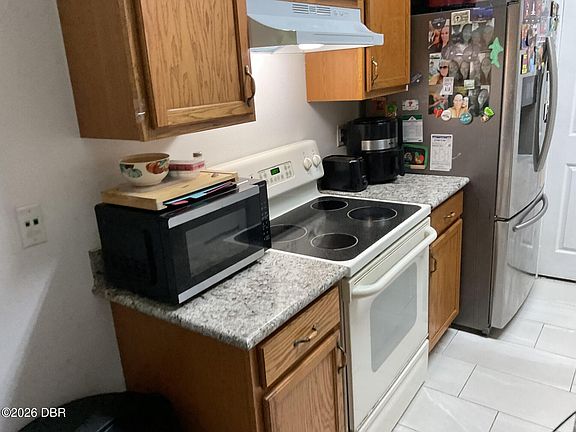 4th image of 6 Slatington Pl