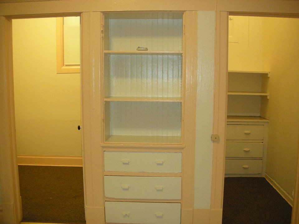 Bdrm on left. Hutch and Pantry