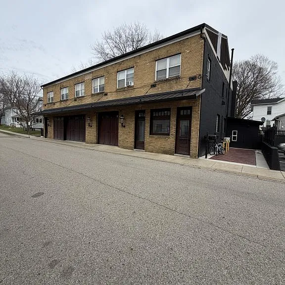 310 Vine Ave — Photo 1