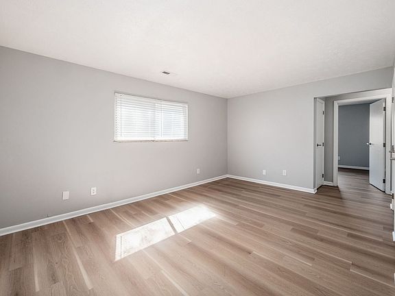4th image of 105 W 8th Ave APT A