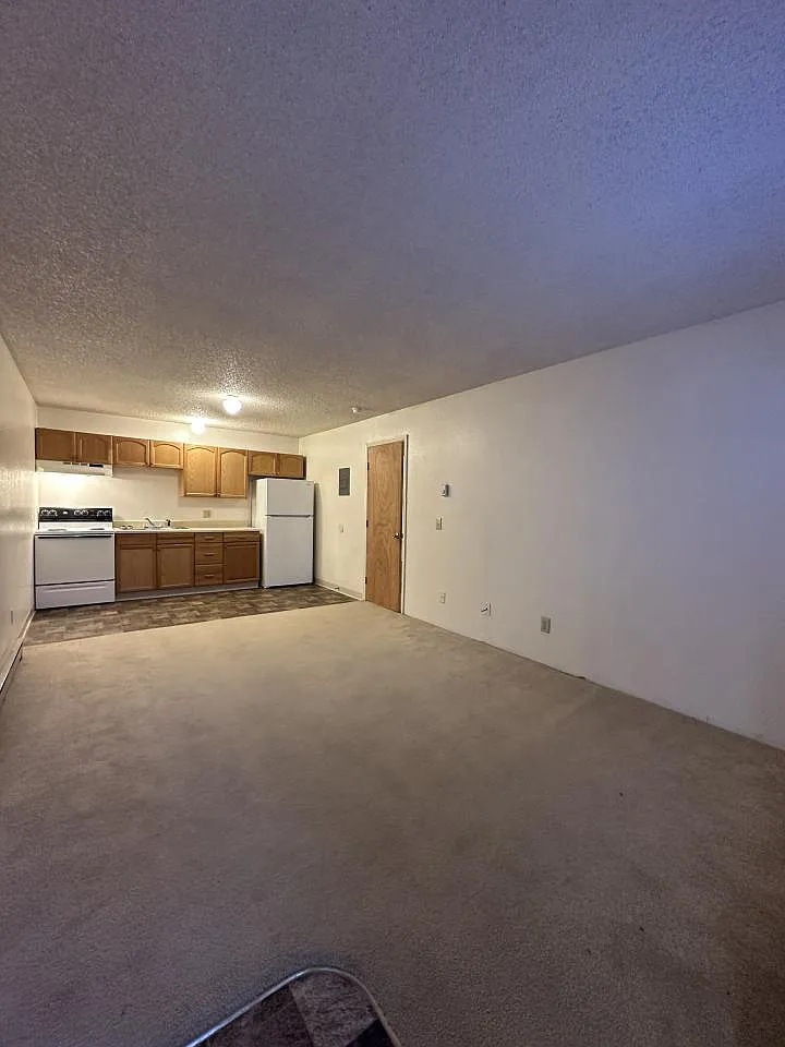 Building Photo - 202 Prospectors Ln #9