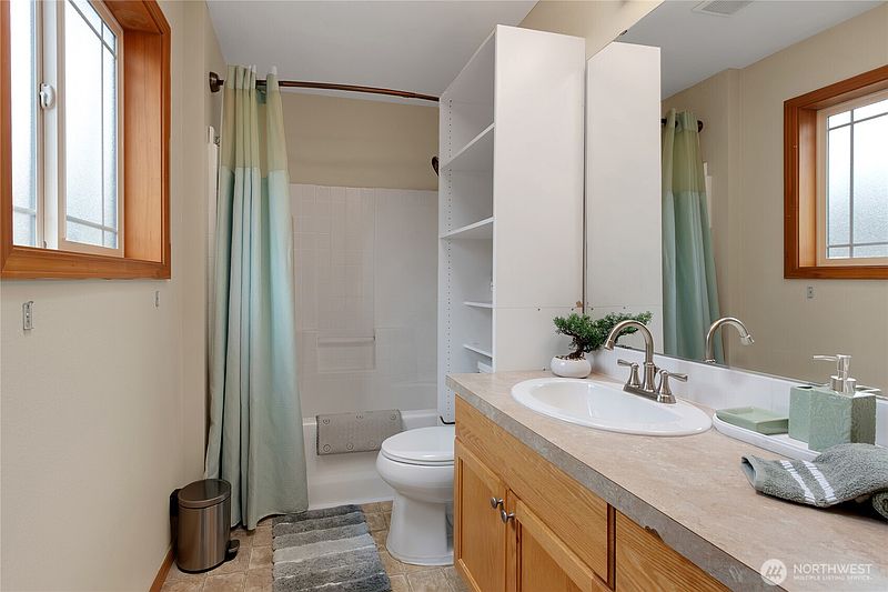 5th image of 5145 B S Augusta Street