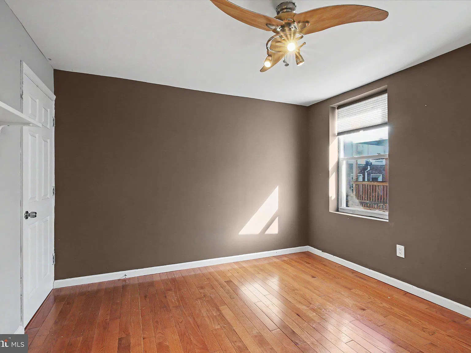 2 bed, 2.0 bath, 820 sqft, $1,950 — Photo 4
