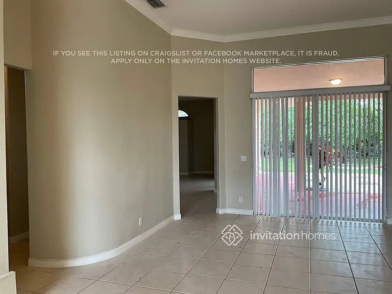 6469 Bay Island Ct — Photo 8