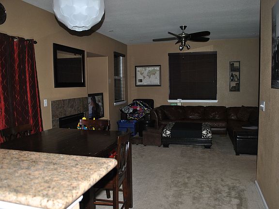 Family room/kitchen