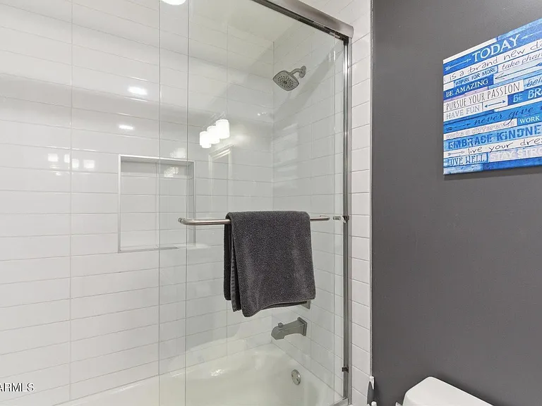 4950 N Miller Rd #100 — Photo 17
