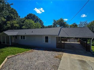1198 Red Bank Rd, Germanton, NC 27019