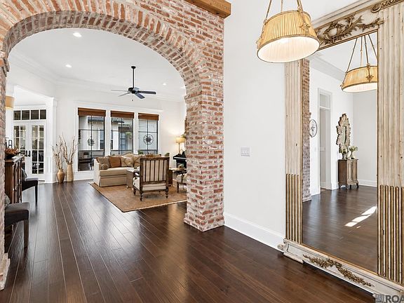 3rd image of 6427 Province Ln