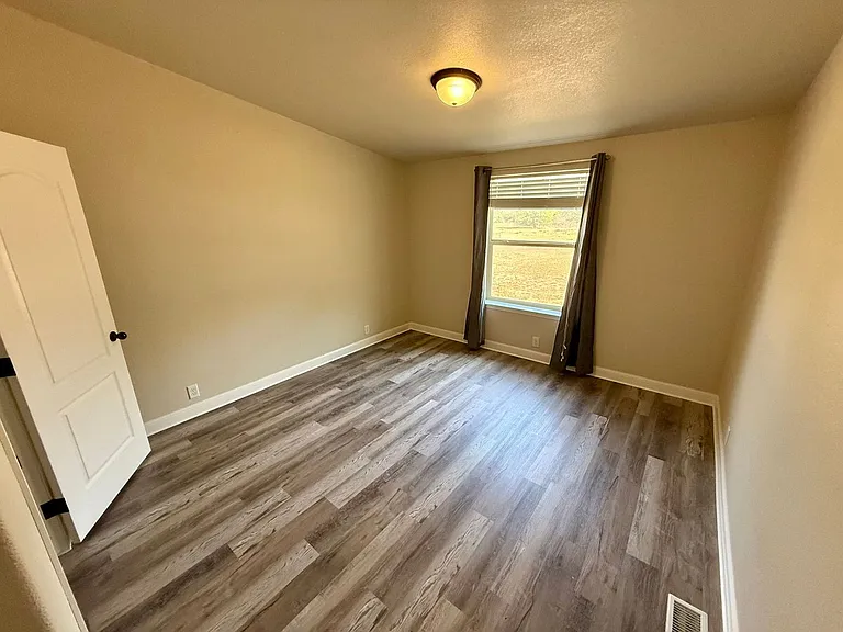 20324 Clearwater Dr — Photo 22