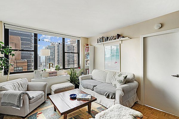 1st image of 201 E 87th St APT 25D