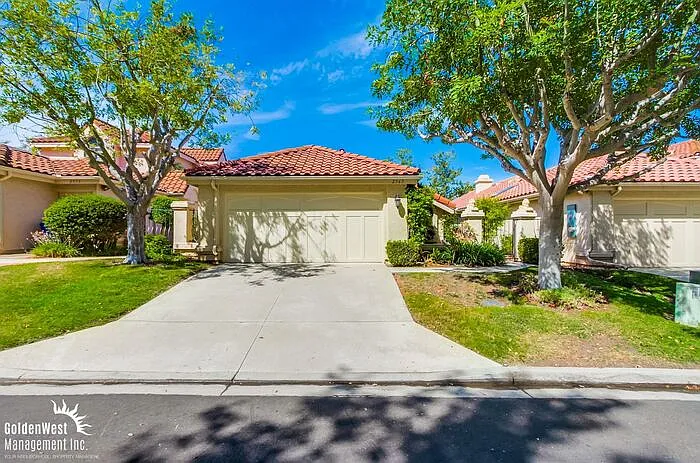 2 bed, 2.0 bath, 1543 sqft, $3,200 — Photo 1
