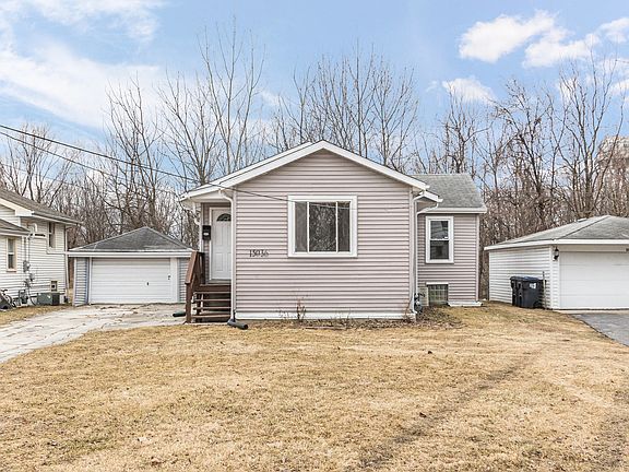 2nd image of 15036 Perry Ave