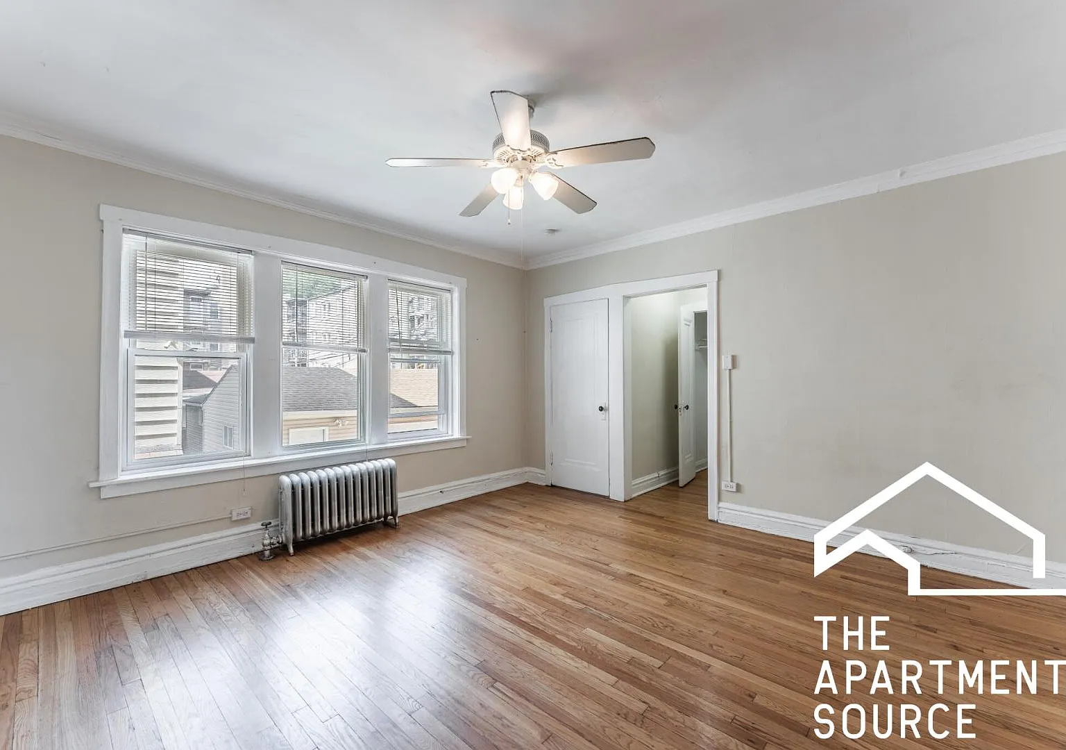 3906 W Argyle St — Photo 1